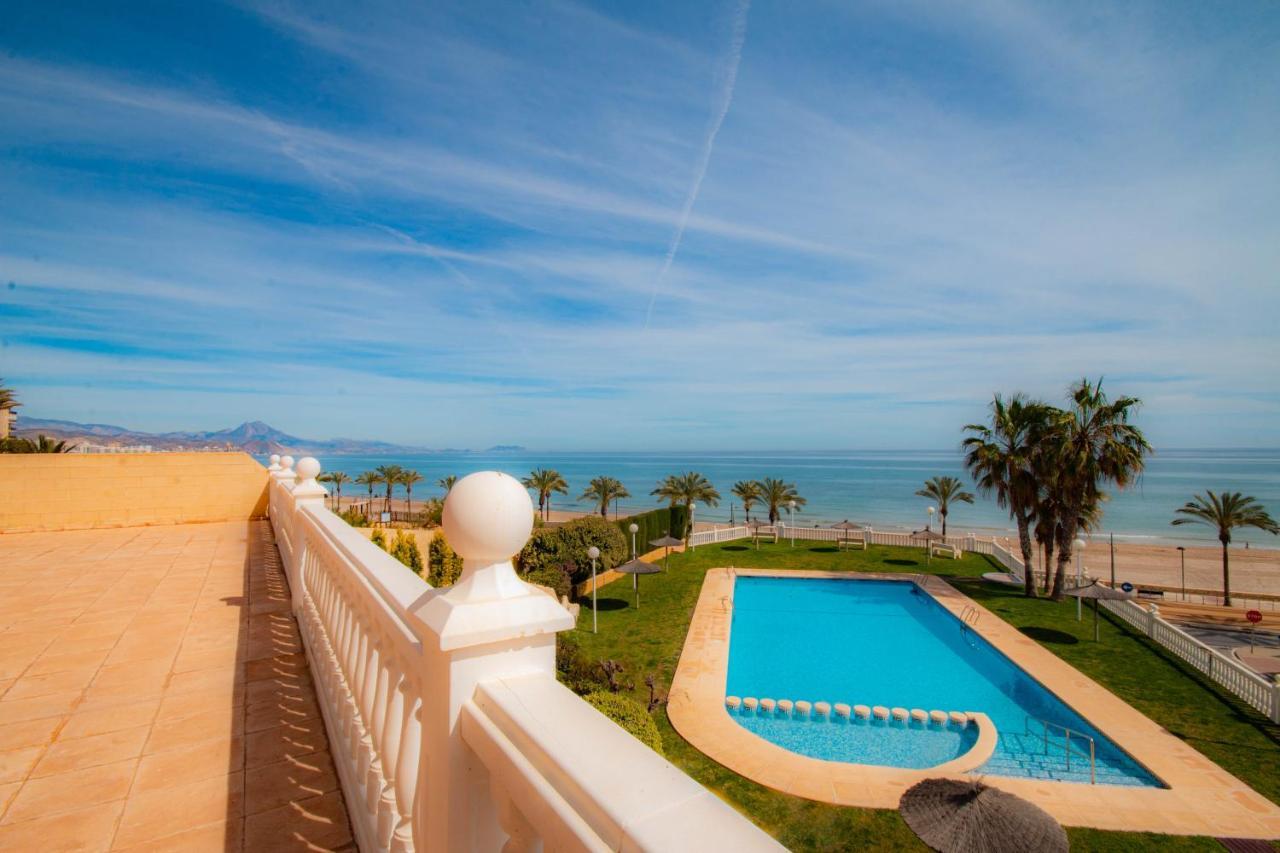 Lovely Apartment Beach Front & Pool El Campello Luaran gambar