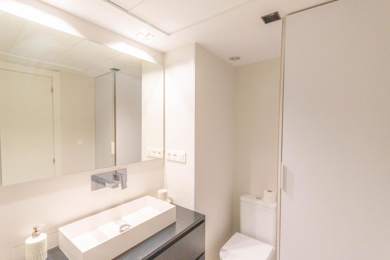 Lovely Apartment Beach Front & Pool El Campello Luaran gambar