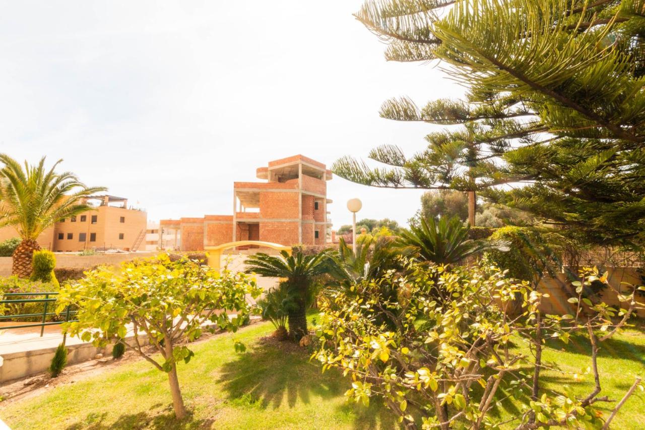 Lovely Apartment Beach Front & Pool El Campello Luaran gambar