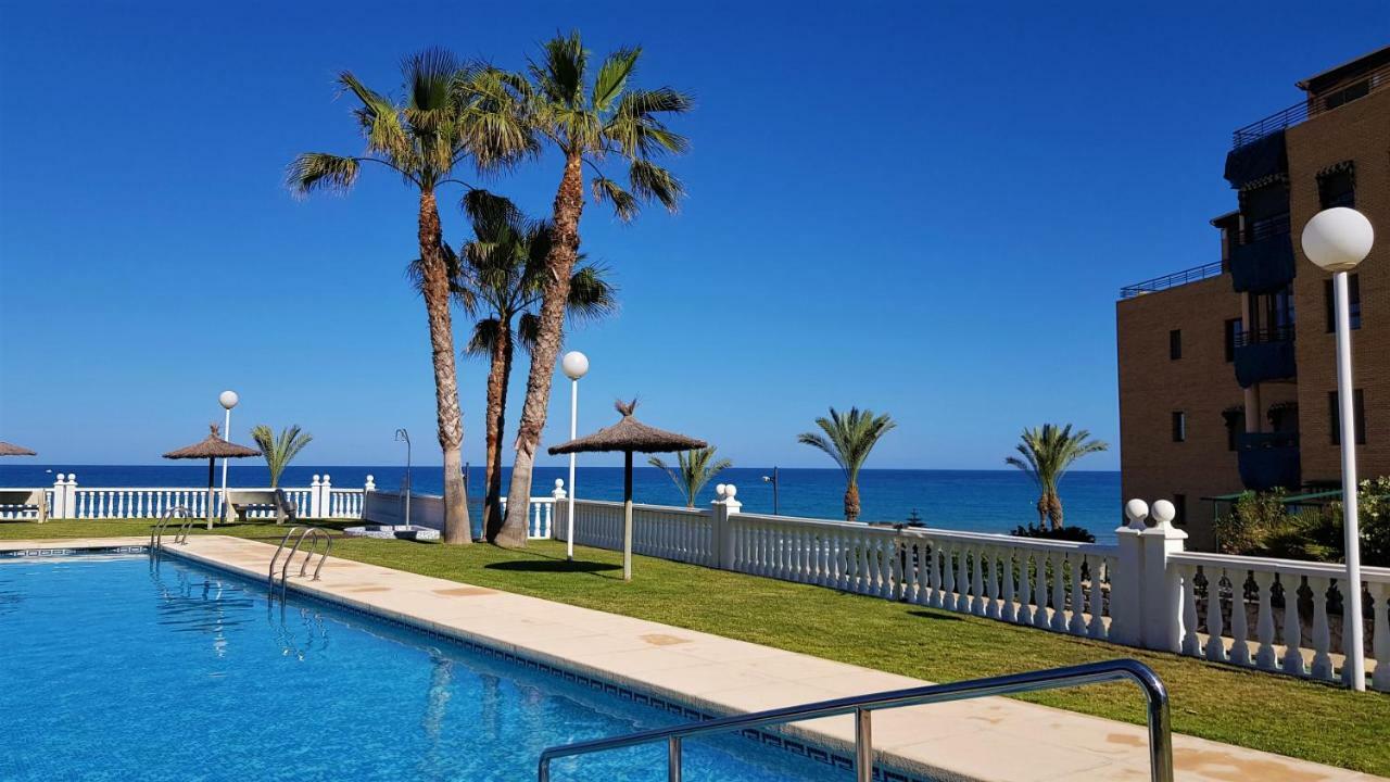 Lovely Apartment Beach Front & Pool El Campello Luaran gambar