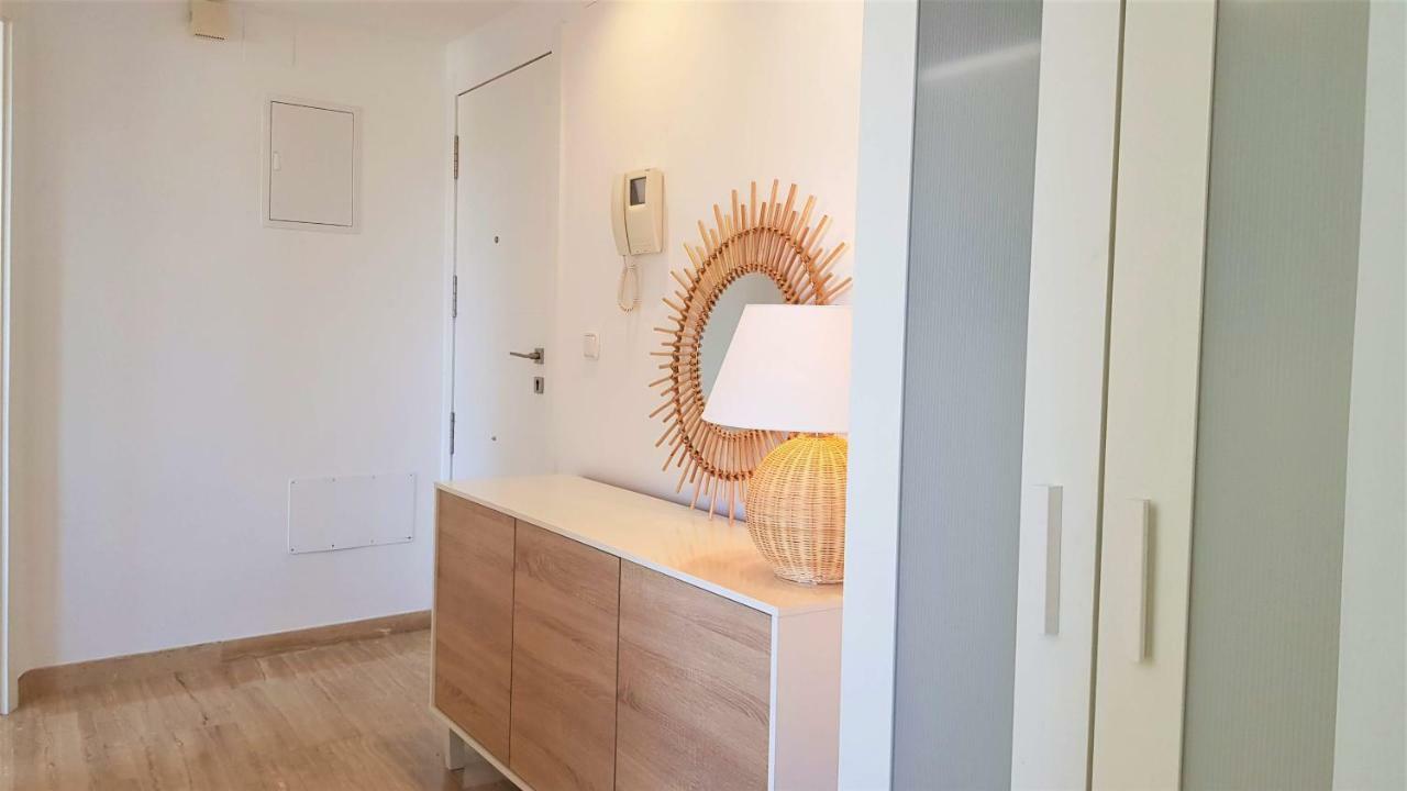 Lovely Apartment Beach Front & Pool El Campello Luaran gambar